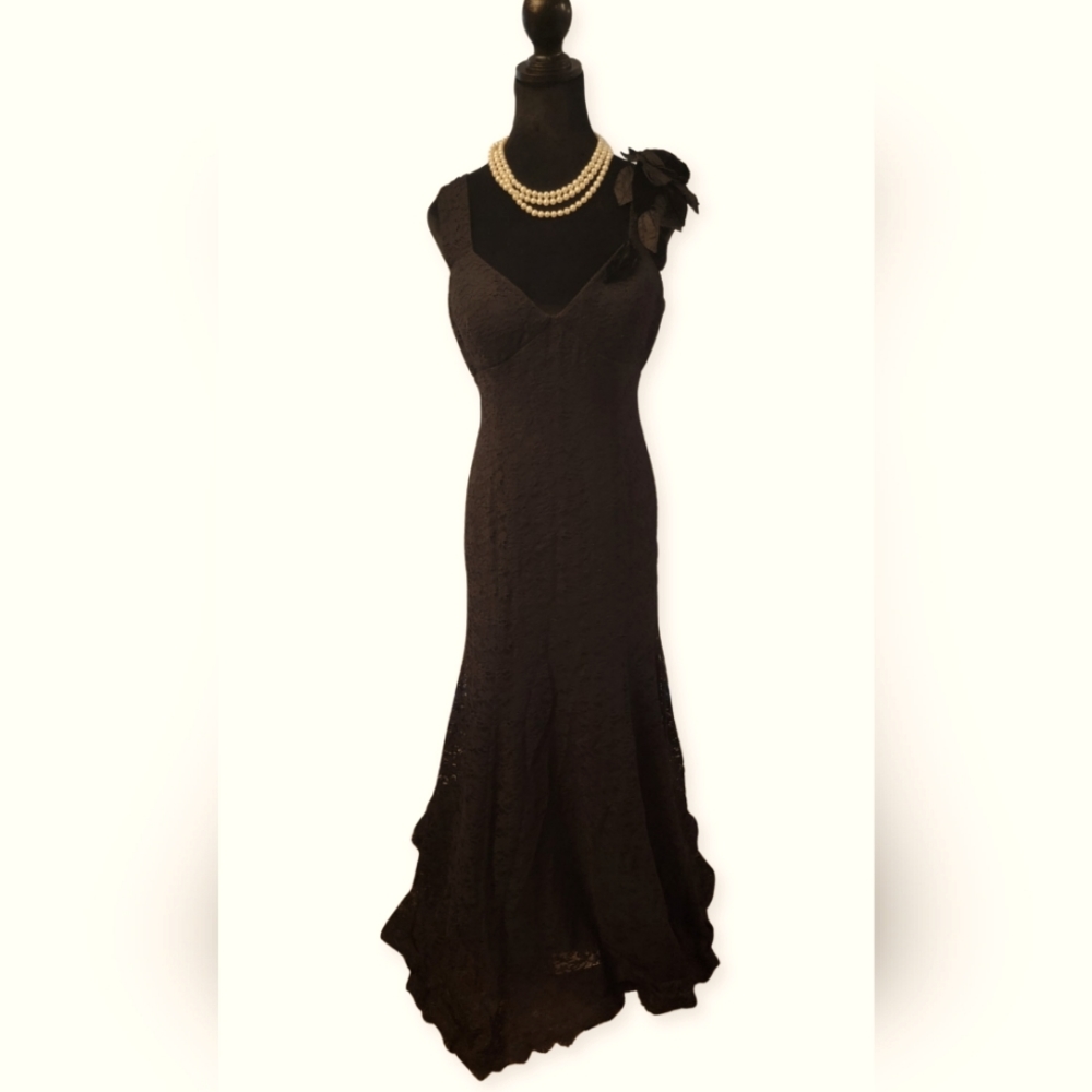 Rickie Freeman for Teri Jon, Black lace-covered gown, Sz 8
